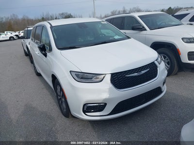 Chrysler Pacifica 2024