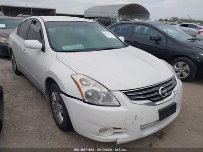 Nissan Altima 2012