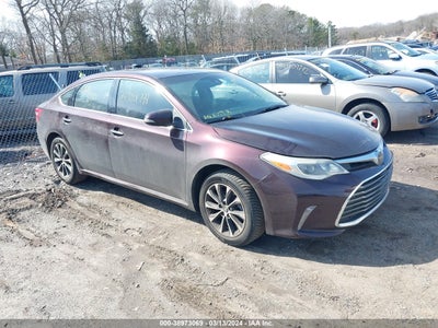 TOYOTA AVALON 2017
