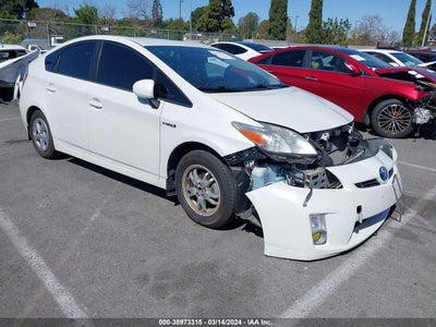 TOYOTA PRIUS 2011