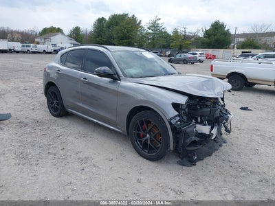 Alfa romeo Stelvio 2021