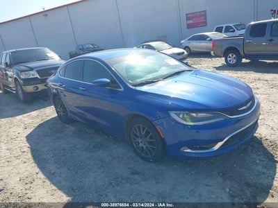 Chrysler 200 2015