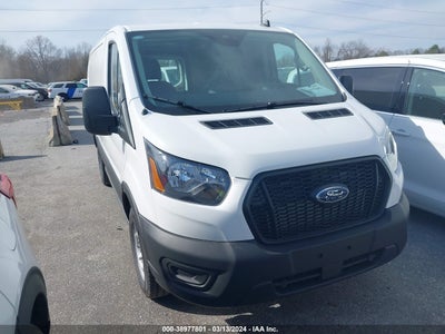Ford Transit-250 2024