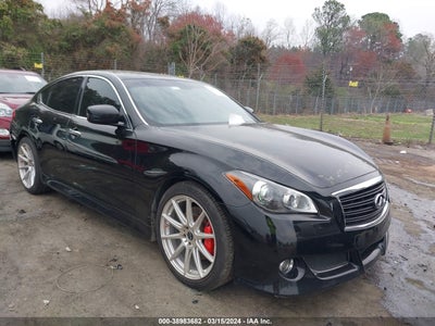 INFINITI M37 2011