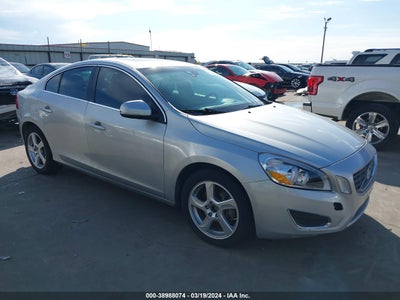 VOLVO S60 2012