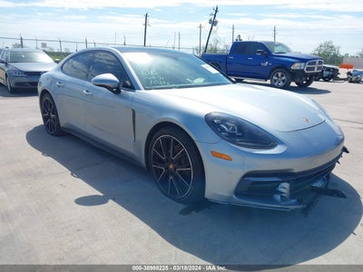 PORSCHE PANAMERA 2018