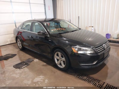 VOLKSWAGEN PASSAT 2014