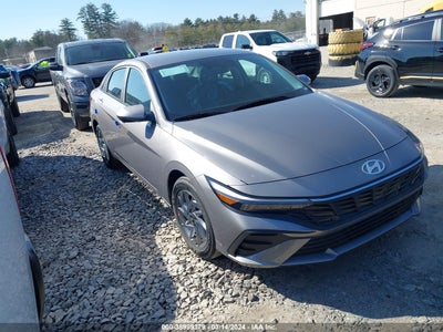 Hyundai Elantra 2024