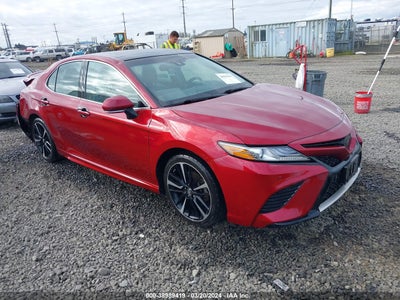 TOYOTA CAMRY 2018