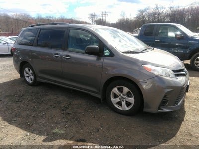 TOYOTA SIENNA 2020