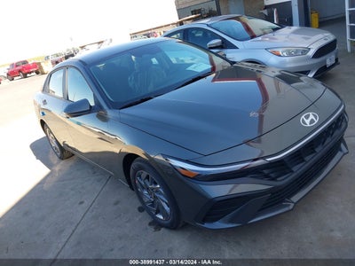 Hyundai Elantra 2024