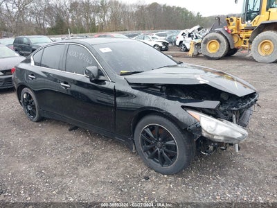 Infiniti Q50 2014