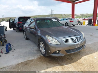 INFINITI JOURNEY 2011