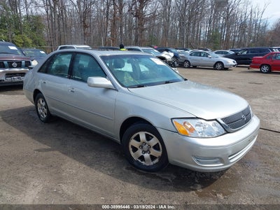 TOYOTA AVALON 2001