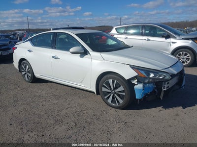 Nissan Altima 2021