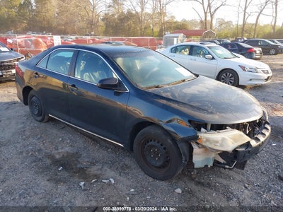 TOYOTA CAMRY 2013