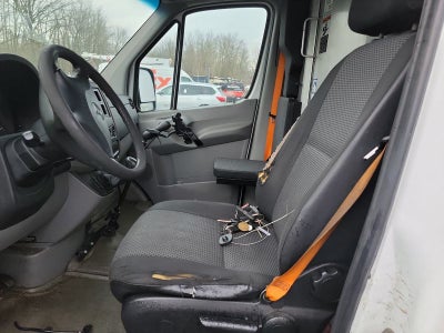 Mercedes-benz Sprinter 2012
