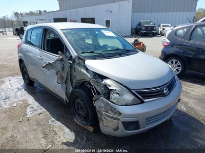 NISSAN VERSA 2011