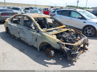 TOYOTA CAMRY 2018