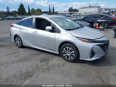 Toyota Prius prime 2021