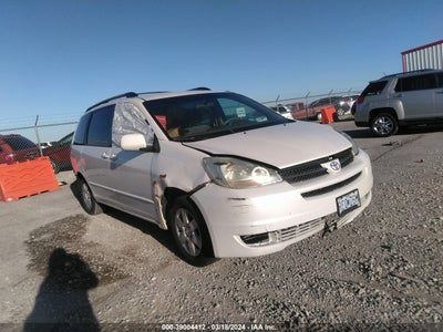 Toyota Sienna 2004
