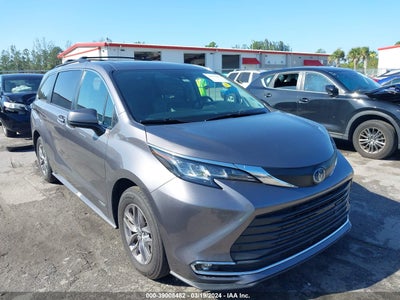 TOYOTA SIENNA 2021
