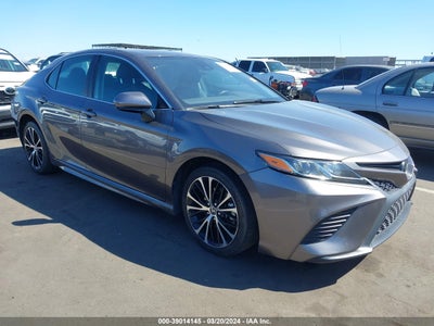 TOYOTA CAMRY 2020