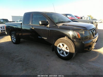 Nissan Titan 2011