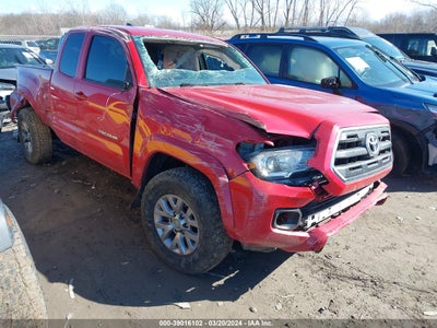 TOYOTA TACOMA 2017