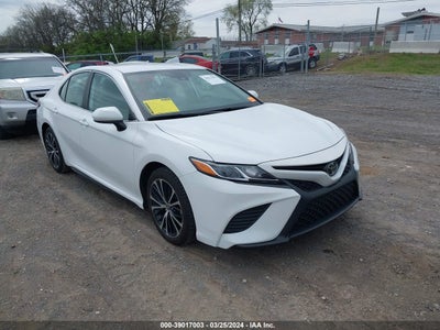 TOYOTA CAMRY 2020