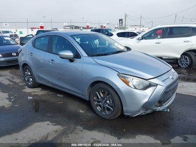 TOYOTA YARIS 2020