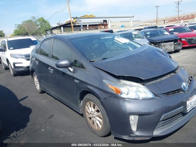 Toyota Prius plug-in 2015