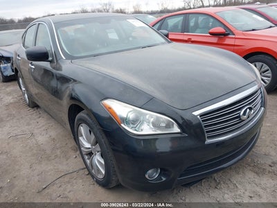 Infiniti M37 2011