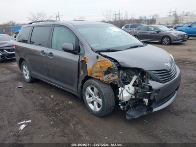 TOYOTA SIENNA 2012