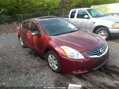 Nissan Altima 2010