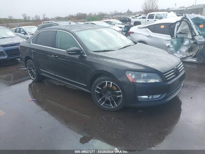 VOLKSWAGEN PASSAT 2012