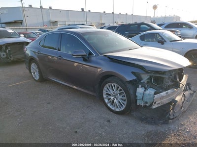 Toyota Camry 2018