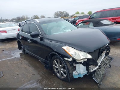 INFINITI JOURNEY 2013