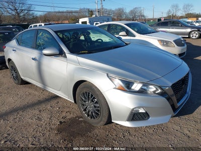 Nissan Altima 2020