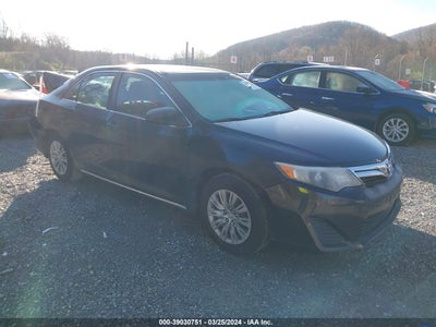 TOYOTA CAMRY 2014