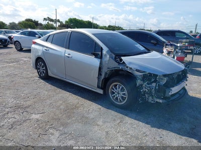 TOYOTA PRIUS PRIME 2021