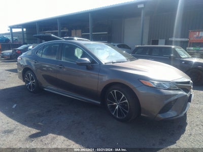TOYOTA CAMRY 2020