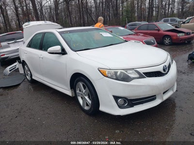 TOYOTA CAMRY 2012