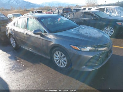 TOYOTA CAMRY 2019