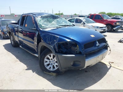 Mitsubishi Raider 2006