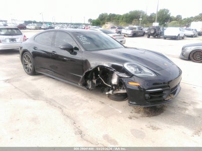 Porsche Panamera 2023