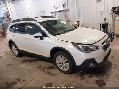SUBARU OUTBACK 2018