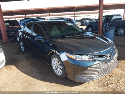 TOYOTA CAMRY 2019