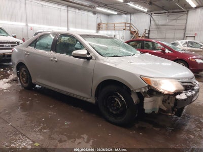 TOYOTA CAMRY 2012