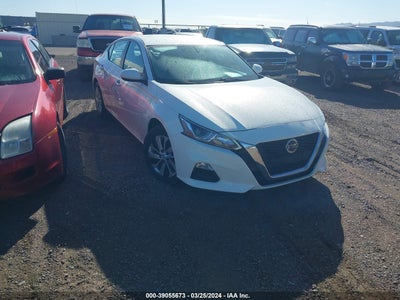 Nissan Altima 2019